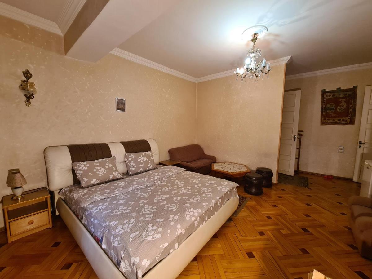 Hotel Bu Tbilisi Ngoại thất bức ảnh