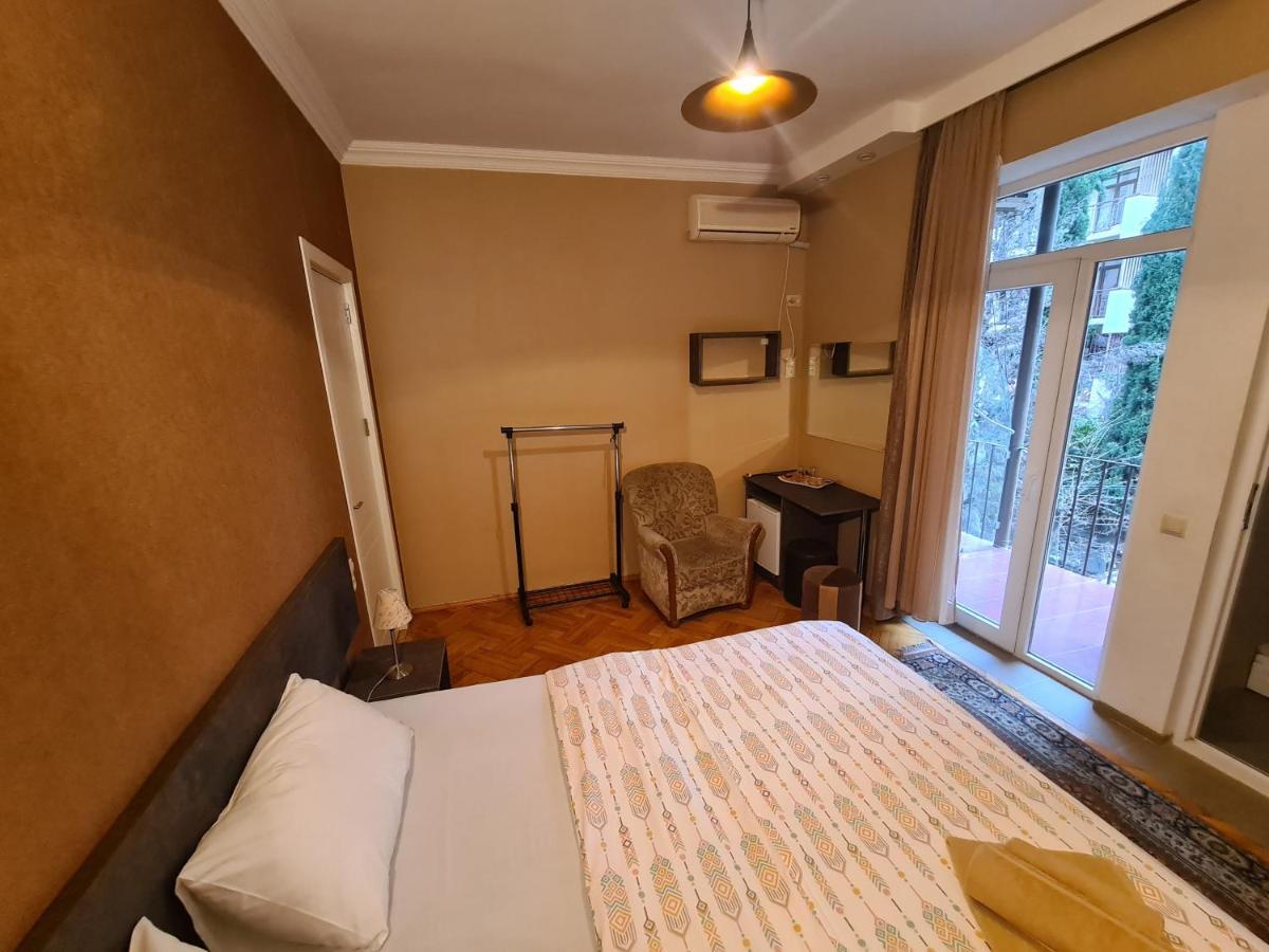 Hotel Bu Tbilisi Ngoại thất bức ảnh