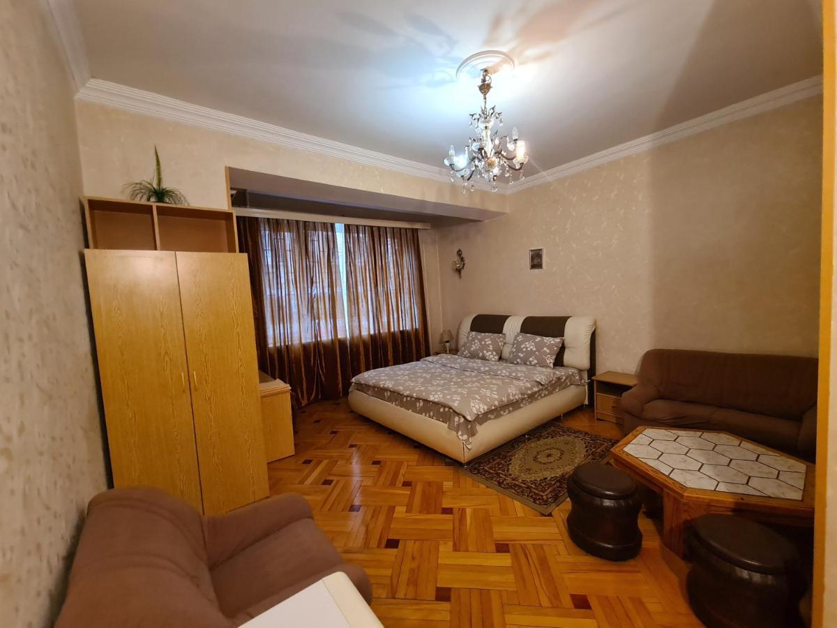 Hotel Bu Tbilisi Ngoại thất bức ảnh
