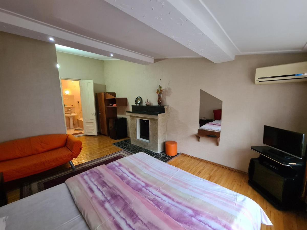 Hotel Bu Tbilisi Ngoại thất bức ảnh